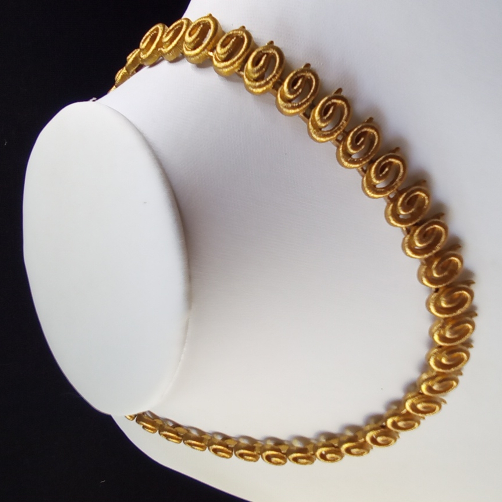 Vintage Monet Geometric Circle Pattern Necklace I… - image 2